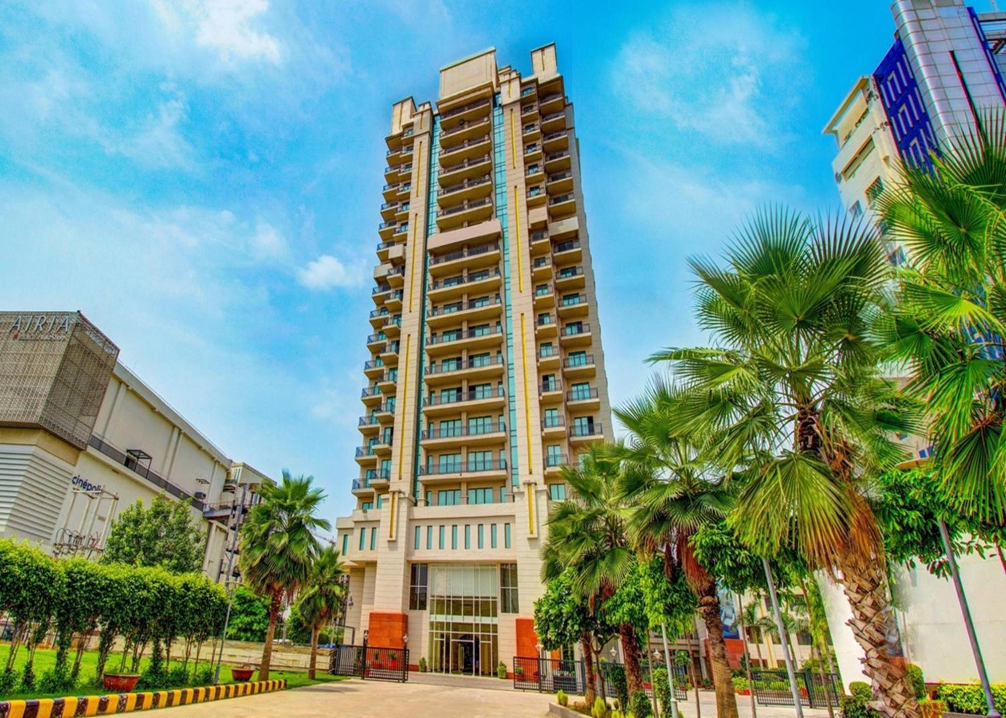Rhythm Gurugram Hotel & Suites, Sohna Road Gurgaon Buitenkant foto