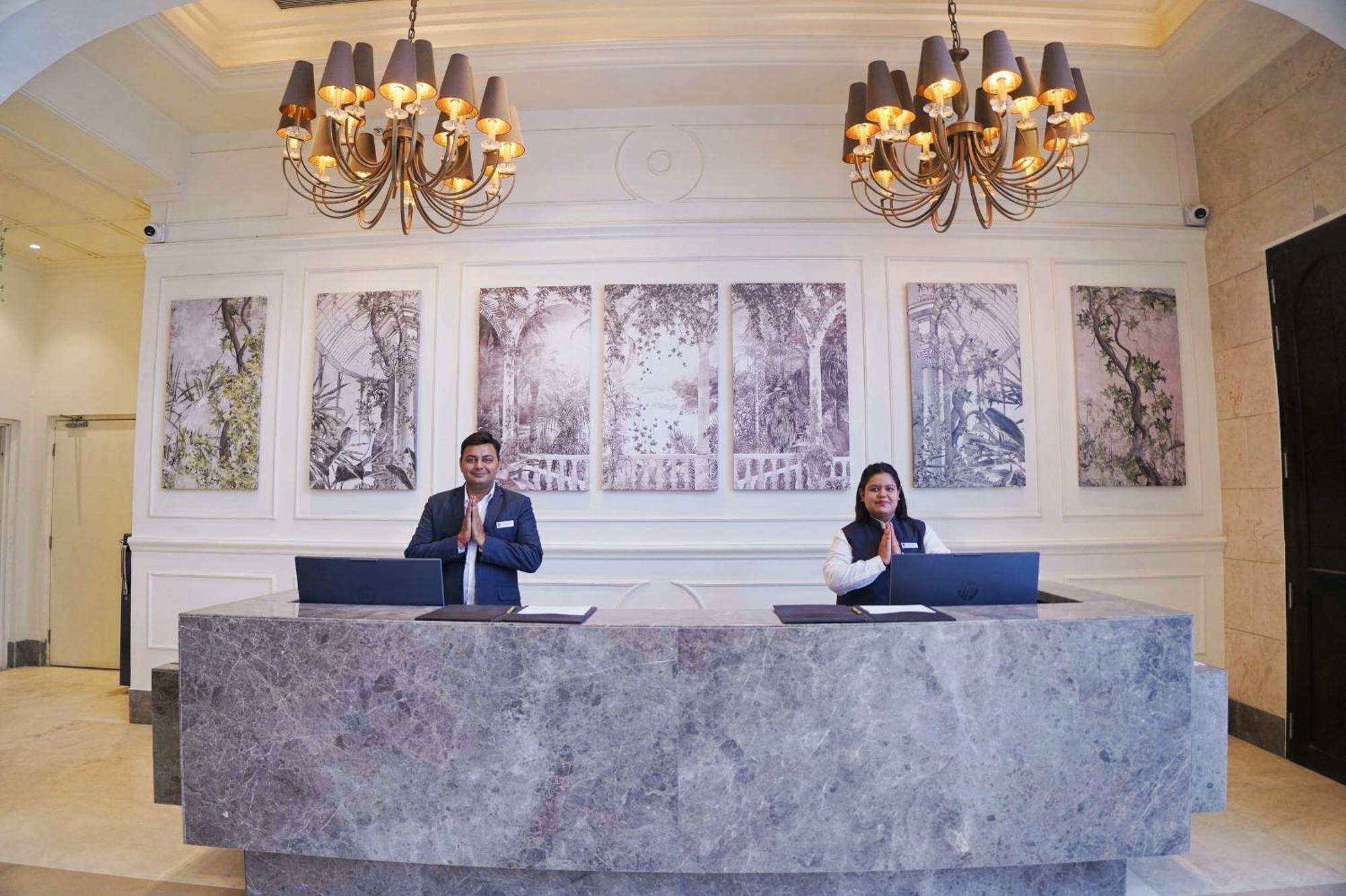 Rhythm Gurugram Hotel & Suites, Sohna Road Gurgaon Buitenkant foto