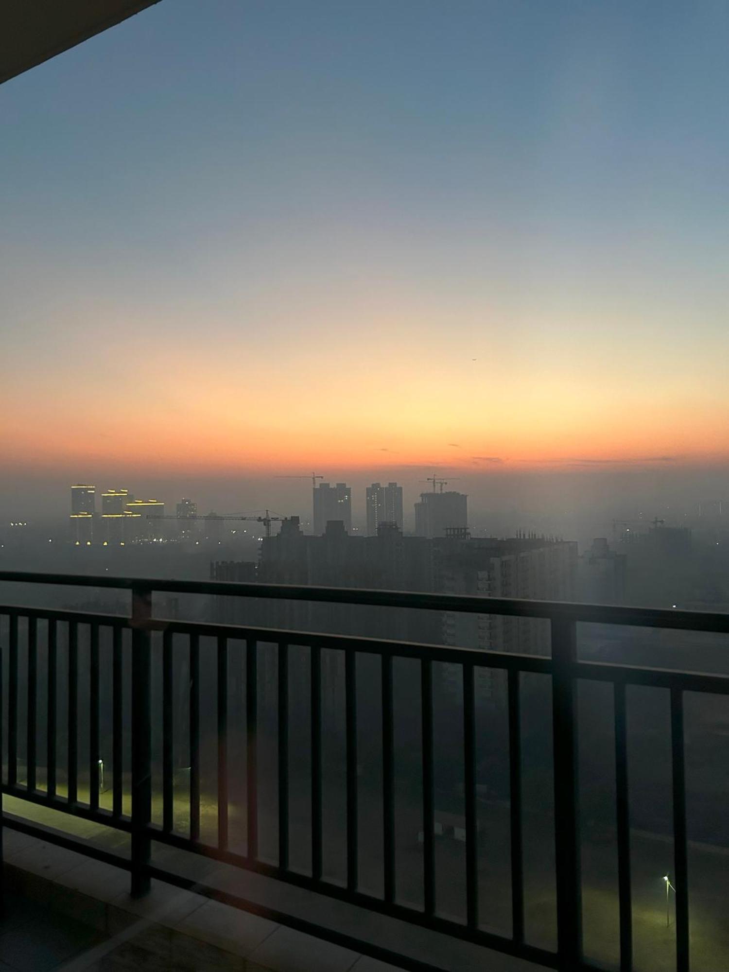 Rhythm Gurugram Hotel & Suites, Sohna Road Gurgaon Buitenkant foto