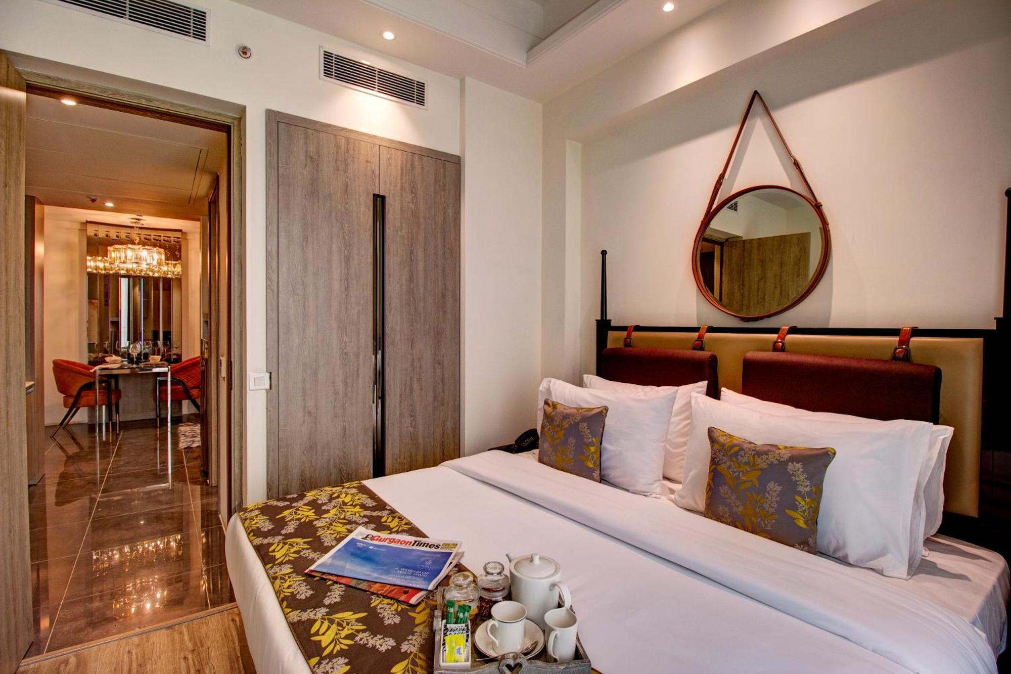 Rhythm Gurugram Hotel & Suites, Sohna Road Gurgaon Buitenkant foto